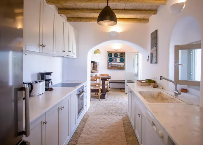 Willa Oasis A Magical Garden In Mykonos Town