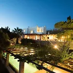 Oasis A Magical Garden In Villa Mykonos Town