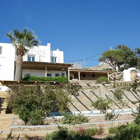 Oasis A Magical Garden In